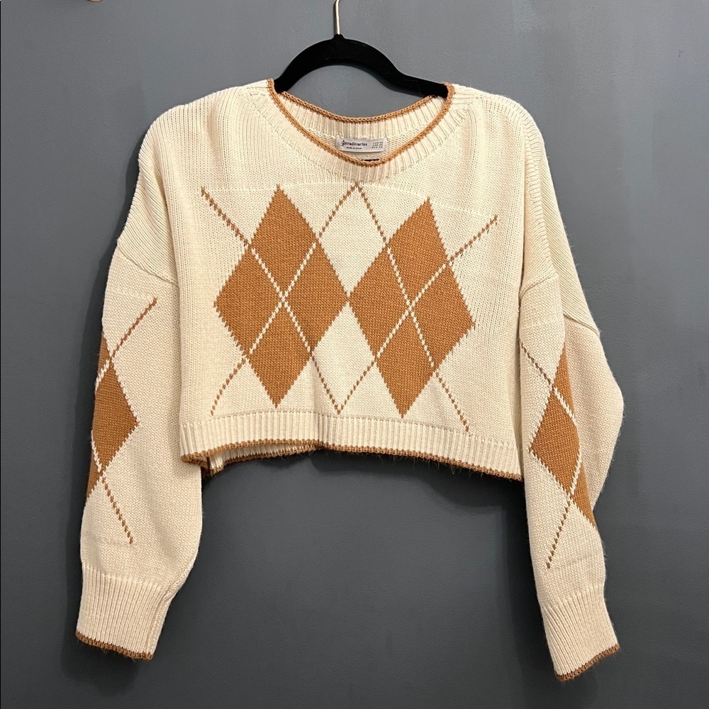 Stradivarius Cream and Tan Argyle Sweater